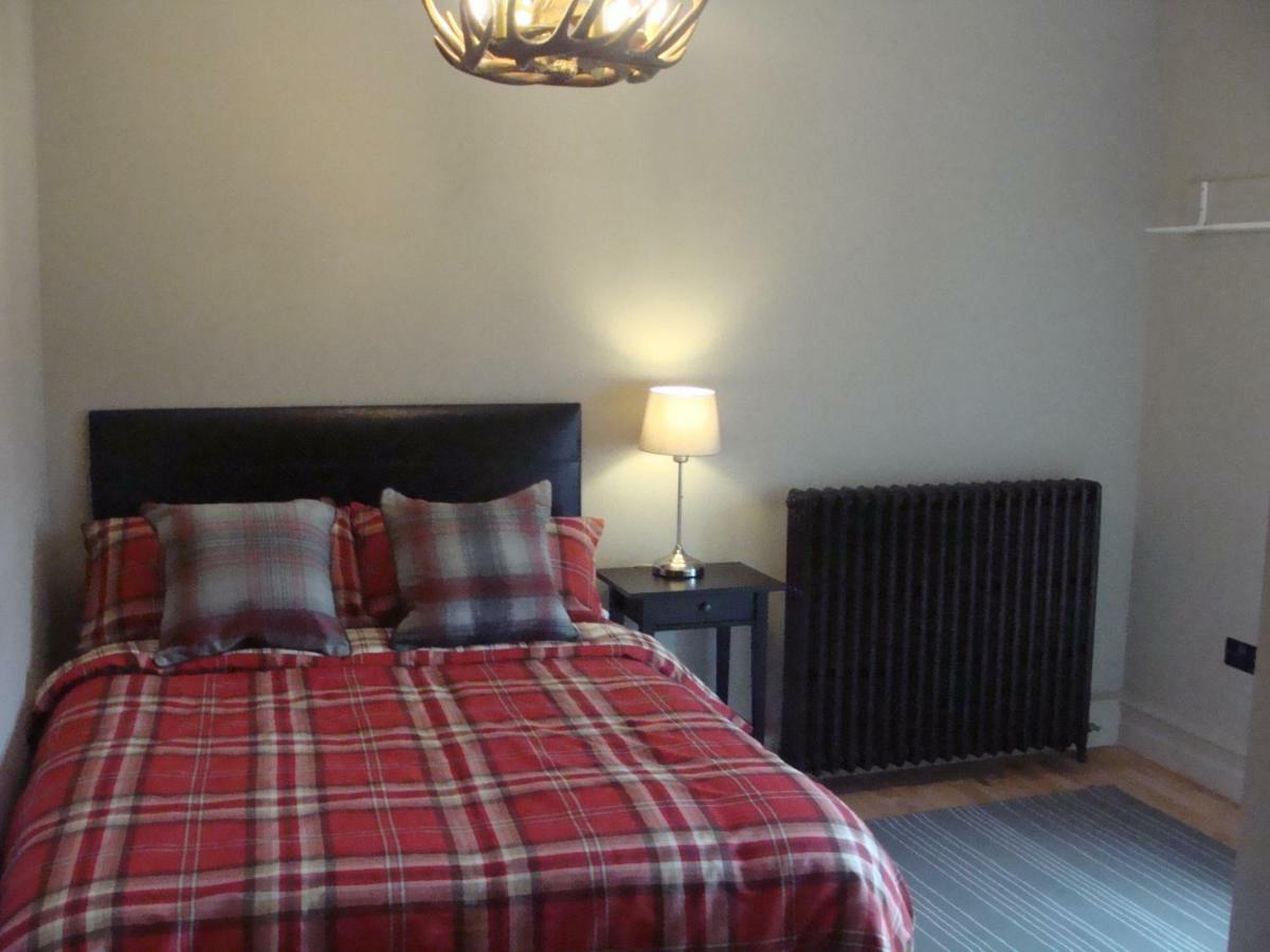 Riggend Farm Bed And Breakfast 에어드리 외부 사진